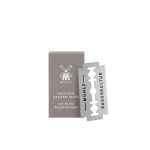 Stainless steel razor blades in packaging