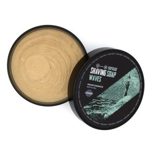 Rakskum i svart burk