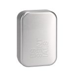 Metallisk förpackning med text